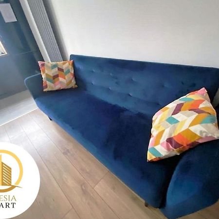 Apartament Ceglany ティヒ エクステリア 写真