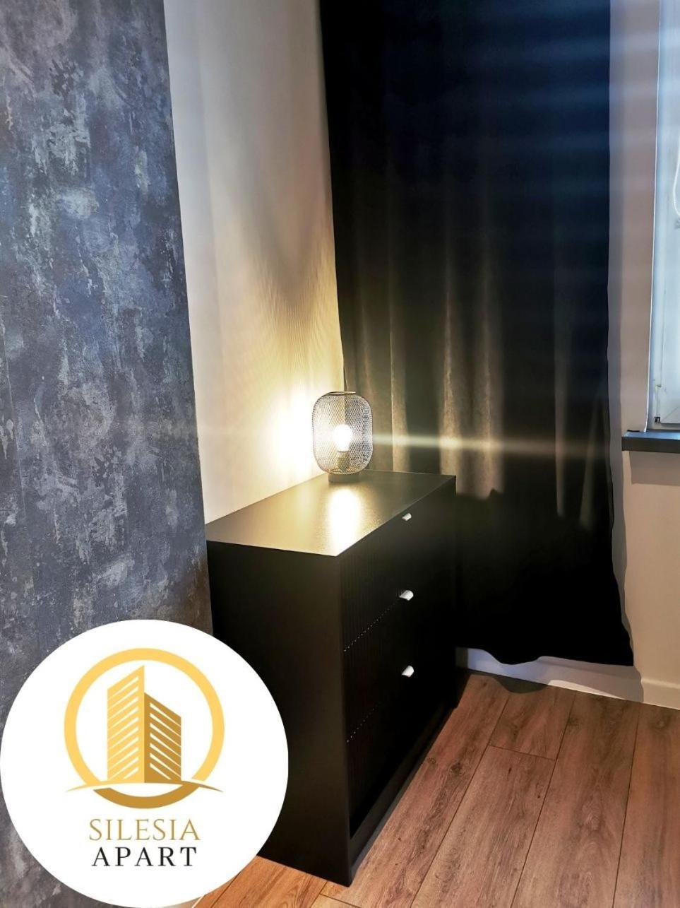 Apartament Ceglany ティヒ エクステリア 写真